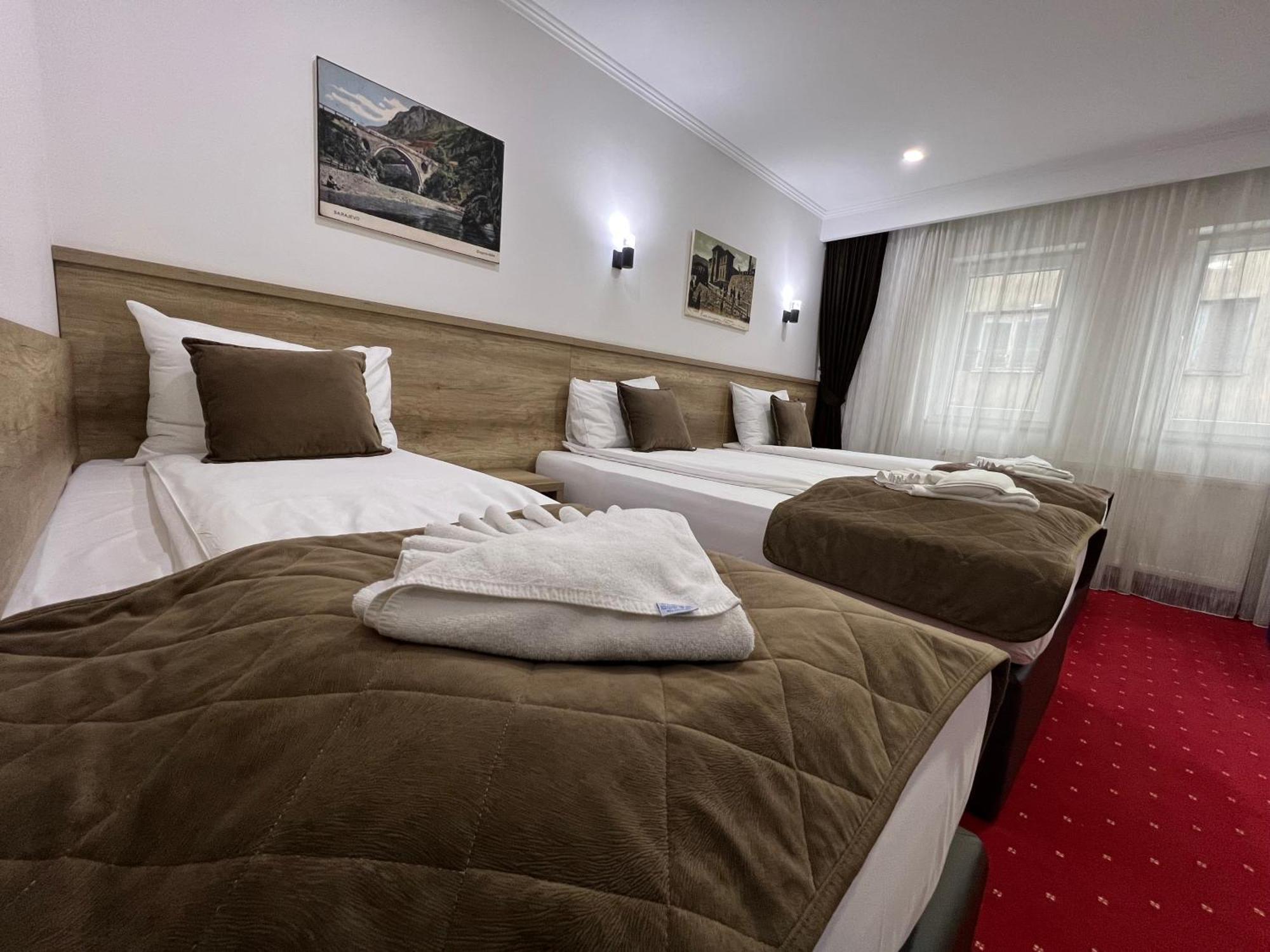 Hotel Nacional Free Parking Сараево Экстерьер фото