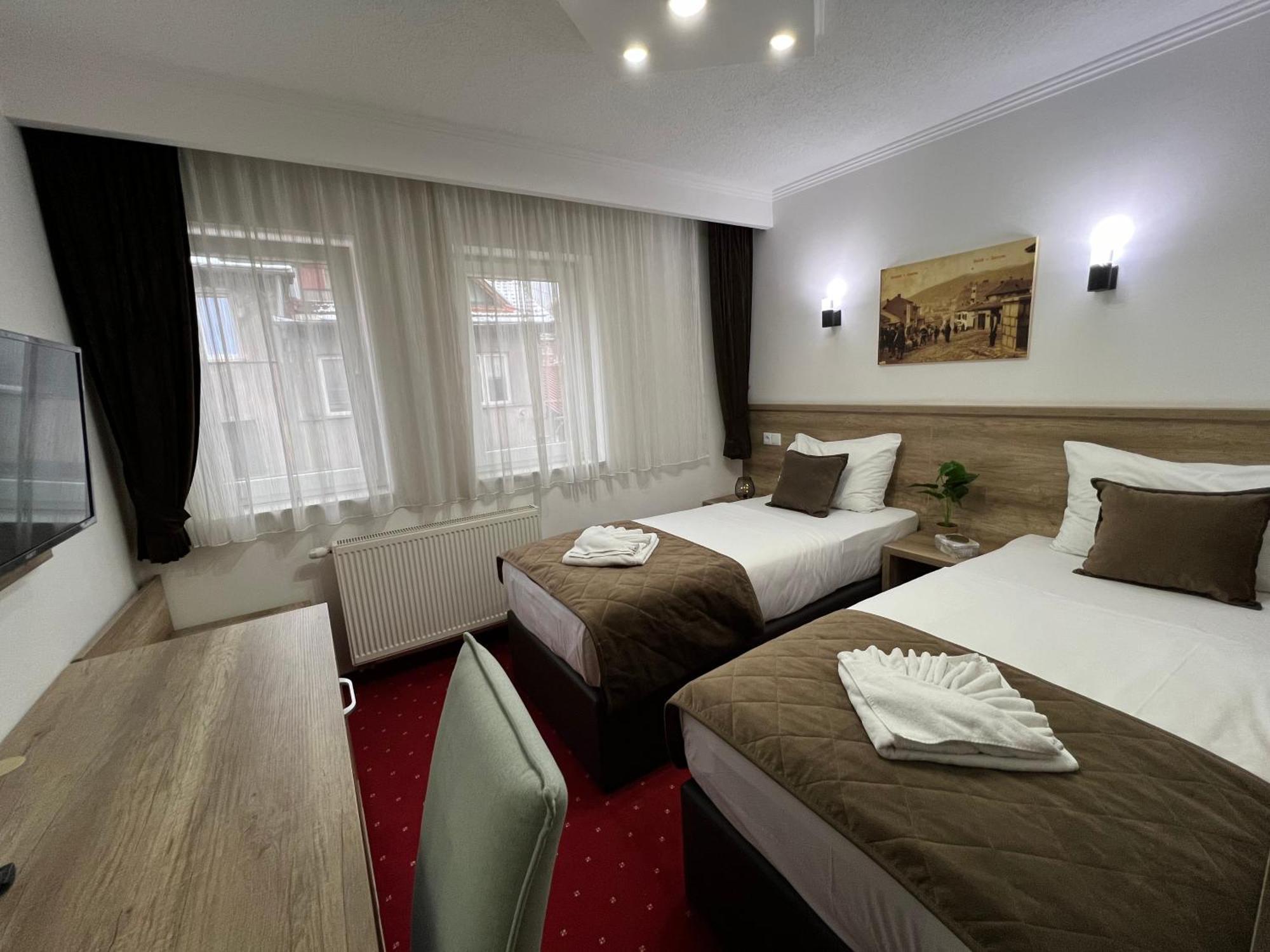 Hotel Nacional Free Parking Сараево Номер фото